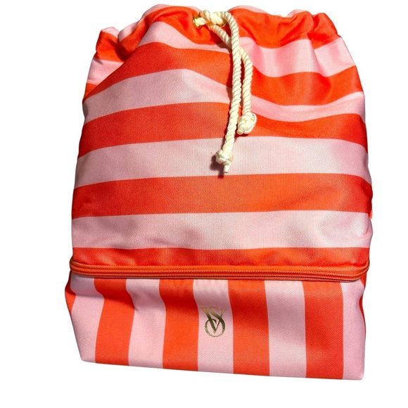 NWT Victoria Secret Beach Cooler Backpack - Picture 1 of 11
